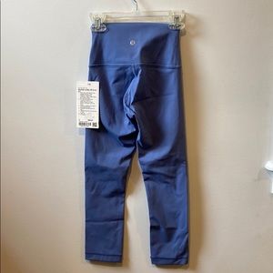 Wunder Under HR Crop 22”